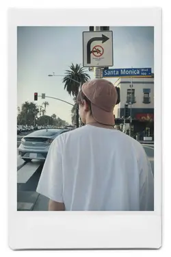 POLAROID