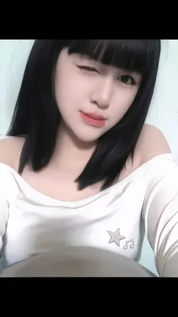 1 ảnh+ánh sáng tím