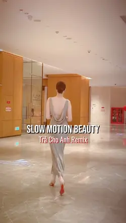 SLOW MOTION FASHION