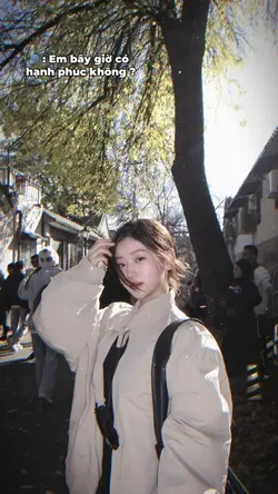 Em bây giờ có hạnh