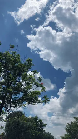 awan tak pernah