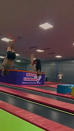 zwolnione tempo:>