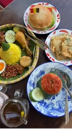 7 video makanan