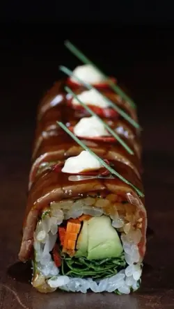 SUSHI FOOD