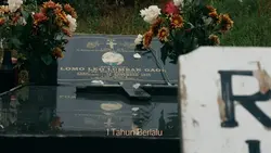 satu tahun berpisah
