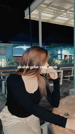 akulah gelas yang
