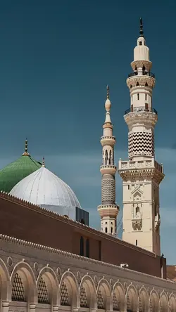 Qalbi Fil Medina 