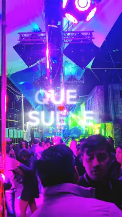 Qué suene Qué suene
