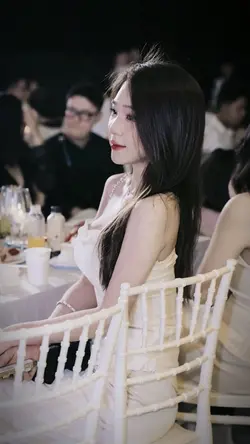 18/4 Trình Chiếu