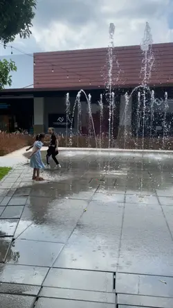 KIDS PLAY