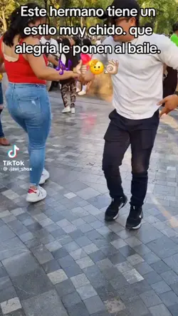 bailando salsa