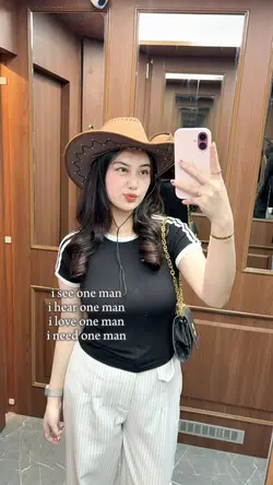 i see one man