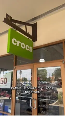 Crocs lifestyle 