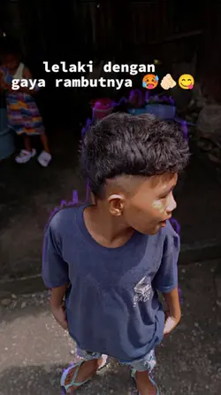 lelaki dengan rambut