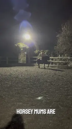 Horsey Mums 