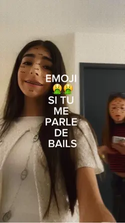 Emoji 🤮