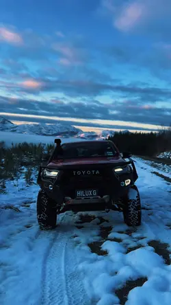 TOYOTA HILUX 