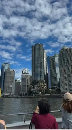 Nhiều video