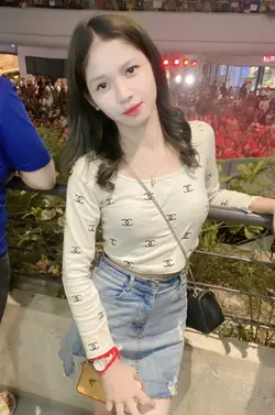 ខ្មាស់គេអត់បង😂❤️