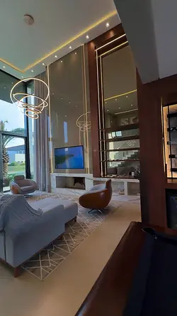 Real estate house