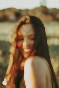 <3
