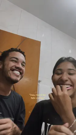 MEU RISO E TÃO…