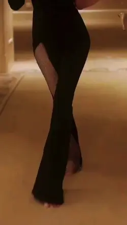 slowmo fashion Nova 