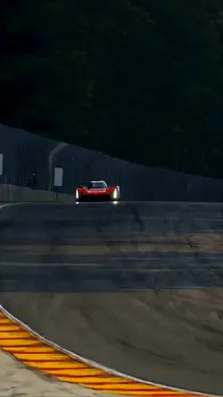 Racing car