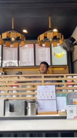 Cafeបែបថៃ