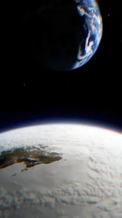 Tren Earth Zoom Out