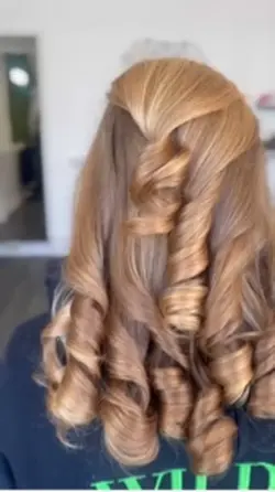 Curly blow dry💖