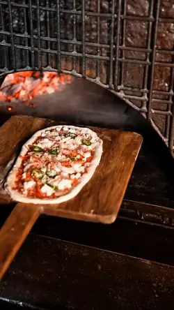 Wood-fired Pizza 🍕