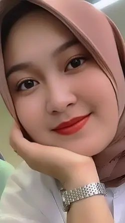 senyum manis 