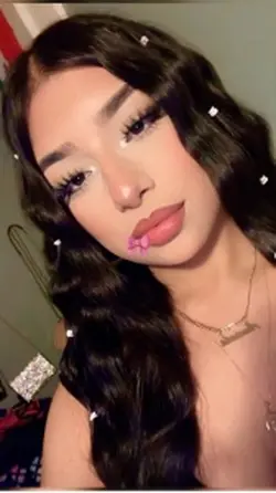 Ella es una fresa 