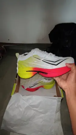 Sepatu running
