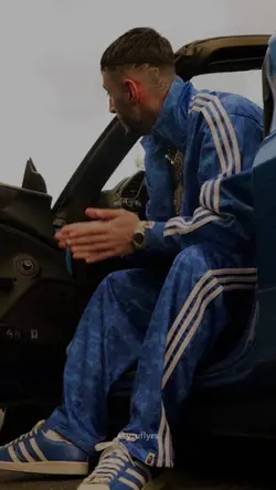 Era7 x Poizi