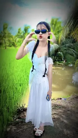 ស្រឡាញ់ស្រីស្រុកសុរិន្ទ RM