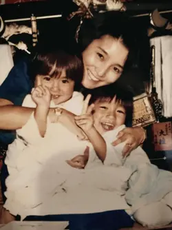 pict with mom