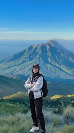 background Gunung