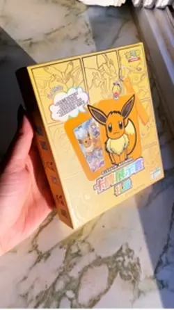 Eevee cardholder 