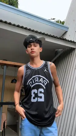 MODELONG CHARING