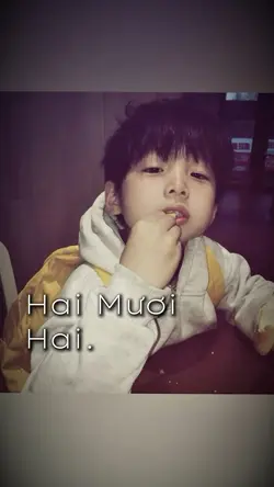 HAI MƯƠI HAI