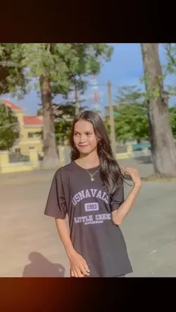 Fb:ហួង គីមលីន
