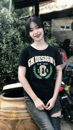 เธอมาทำให้ใจอ่อนแอ🥲