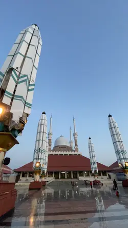 Cinematic Masjid