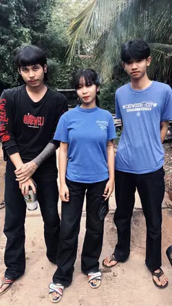 👊🖤