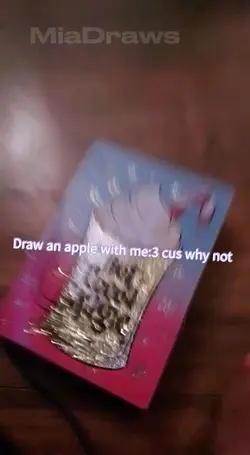 Mia draws video/edit