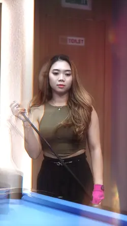 Pesona Cewe Billiard