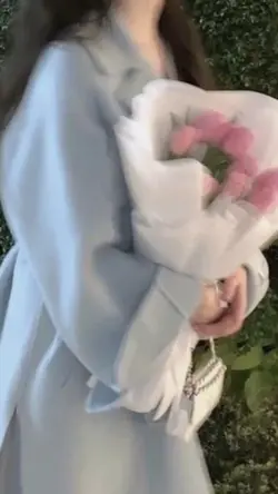 Bù nhìn trầm lặng