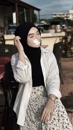 cinta tiga segi